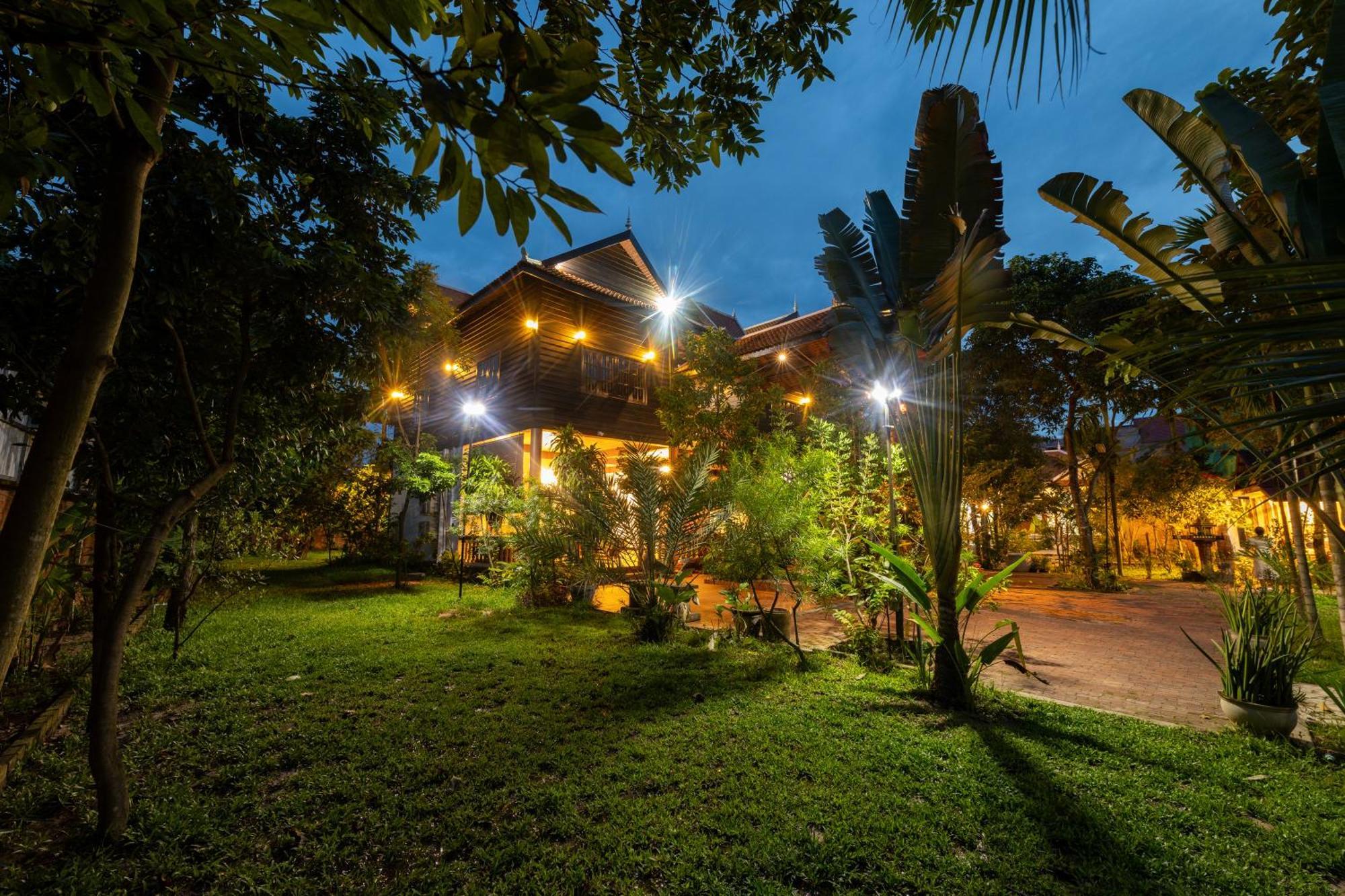 Atoh'S Maison Siem Reap Exterior photo